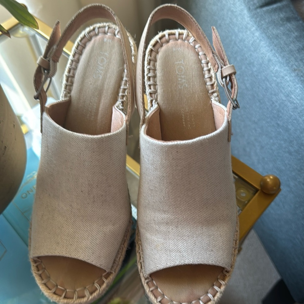 Toms wedge heel sandals